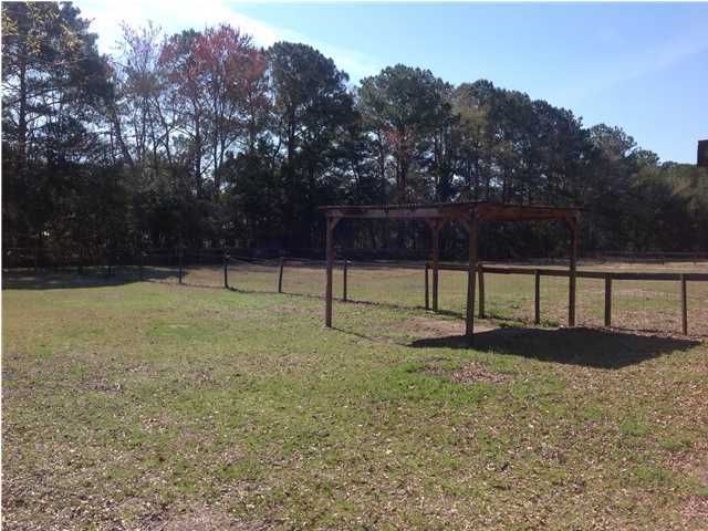 6539 Bears Bluff Rd, Wadmalaw Island, SC 29487