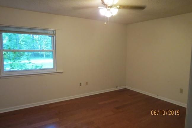 300 Canaberry Cir, Summerville, SC 29483