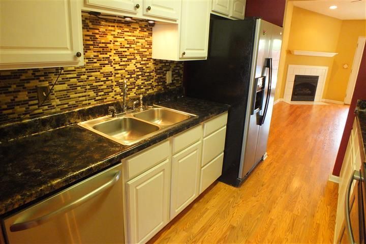 1208 Apex Ln, Charleston, SC 29412