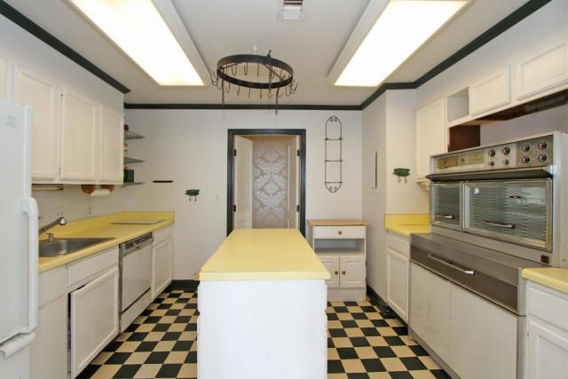 1 King St #707, Charleston, SC 29401