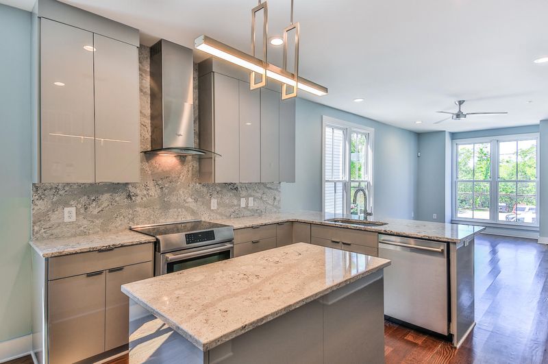 62-B Gadsden St, Charleston, SC 29401