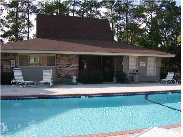 206 Andrea Ln, Hanahan, SC 29410