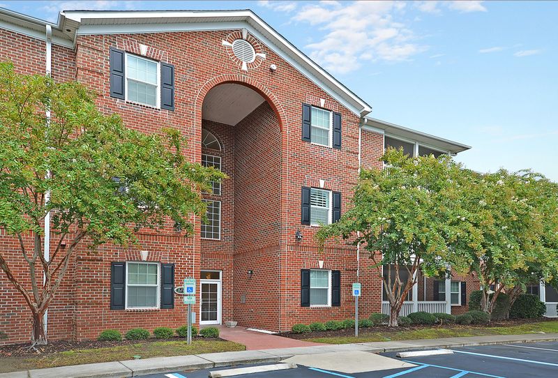 1491 Cambridge Lakes Dr, Mount Pleasant, SC 29464