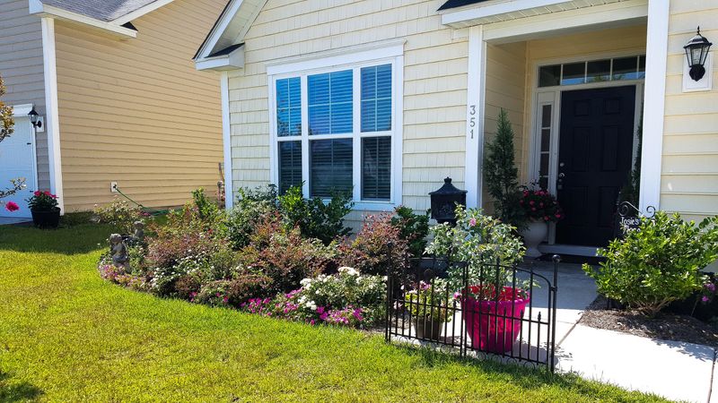 351 Spectrum Rd, Summerville, SC 29483
