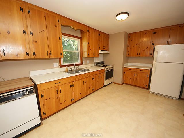 126 Roselle Ave, Goose Creek, SC 29445