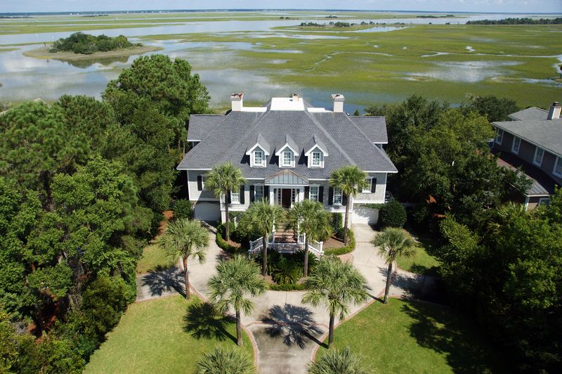 8 Waterway Island Dr, Isle Of Palms, SC 29451