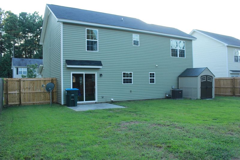 124 Trickle Dr, Summerville, SC 29483