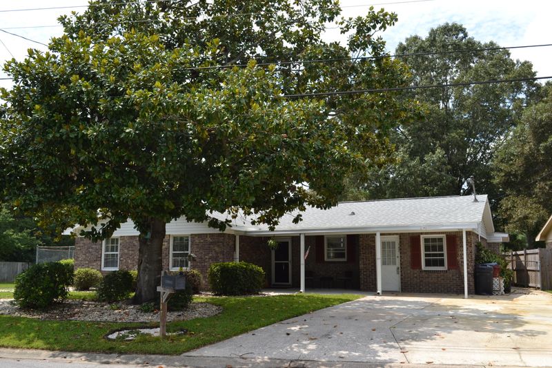 147 Summit Ave, Goose Creek, SC 29445