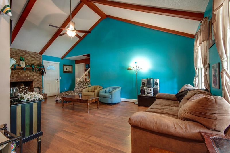 106 Pelican Ln, Ladson, SC 29456