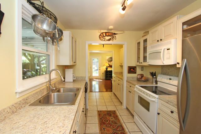 29 Anita Dr, Charleston, SC 29407