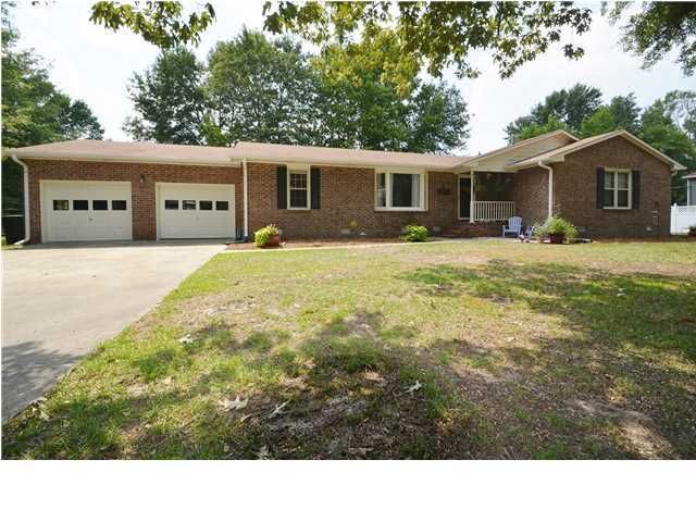 306 Carson Ct, Moncks Corner, SC 29461