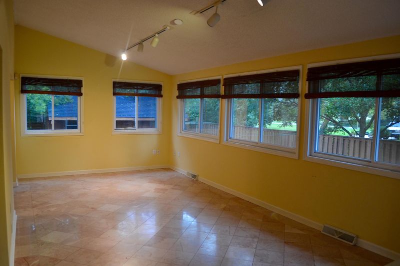 968 White Point Blvd, Charleston, SC 29412