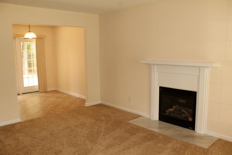 102 Trickle Dr, Summerville, SC 29483