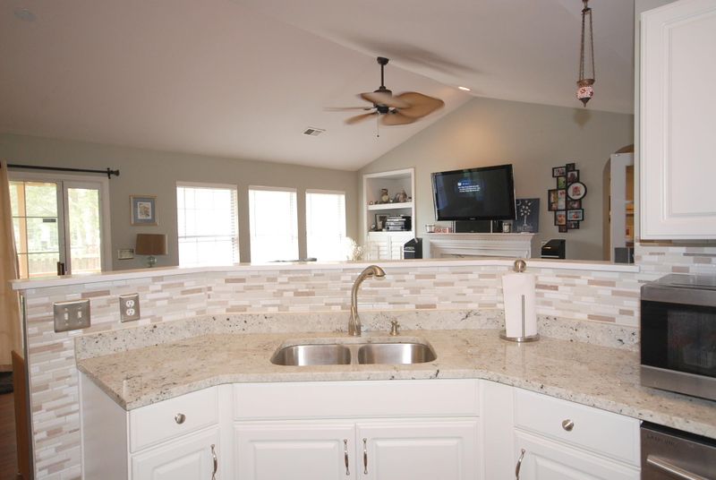 1341 Sassafrass Cir, Mount Pleasant, SC 29466