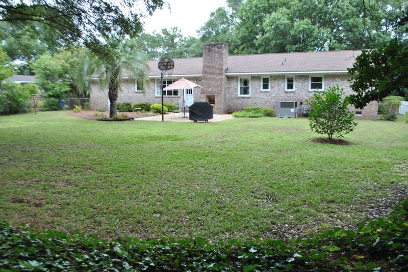 743 Harbor View Rd, Charleston, SC 29412