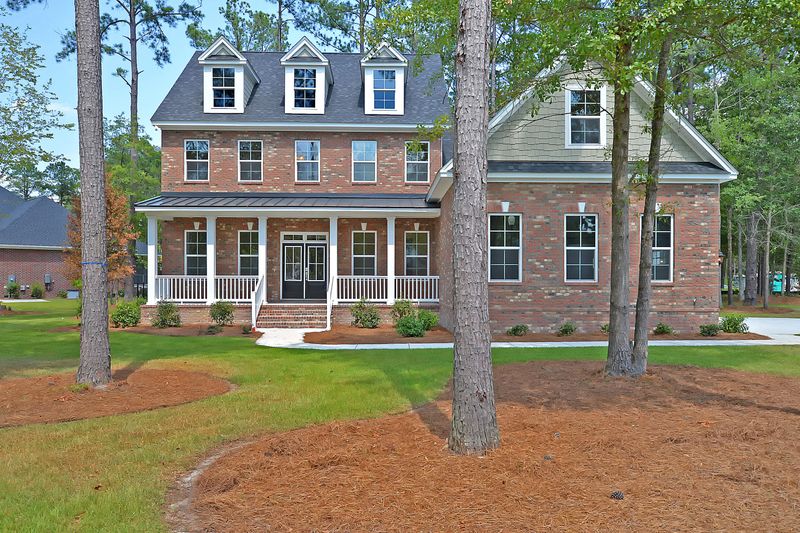 1001 King Mountain Dr, Summerville, SC 29483