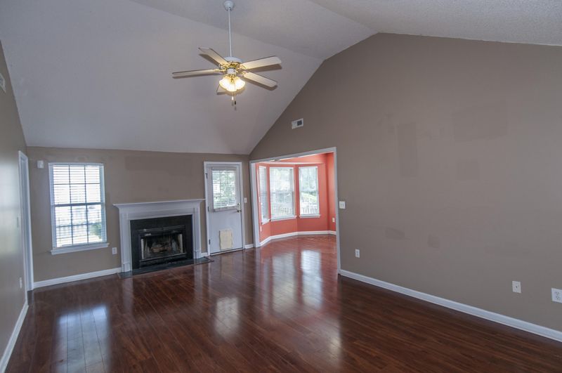 1705 Peregrine Ct, Hanahan, SC 29410