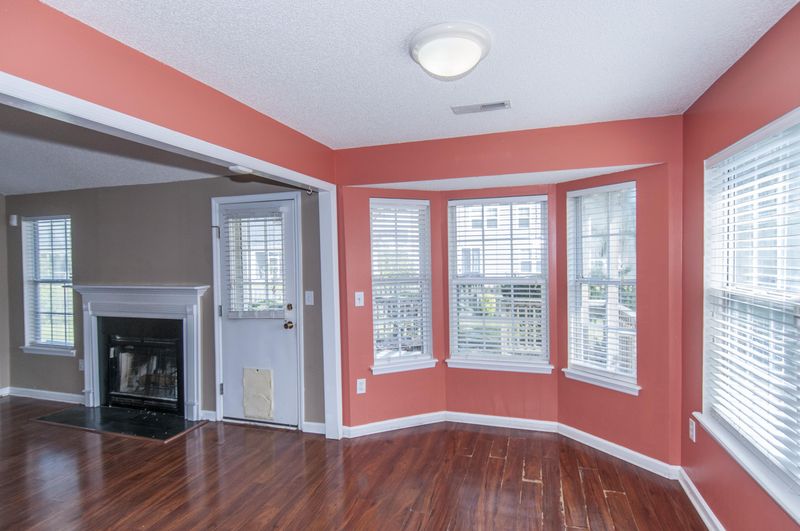 1705 Peregrine Ct, Hanahan, SC 29410