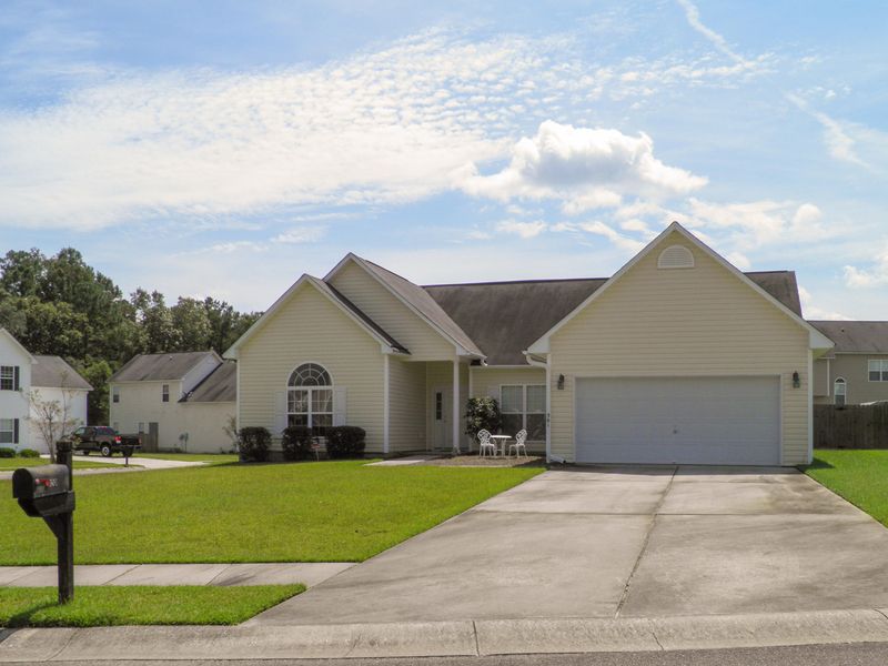 301 Winnow Ct, Moncks Corner, SC 29461