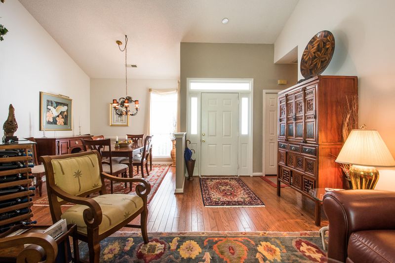 1309 Country Ln, Mount Pleasant, SC 29464