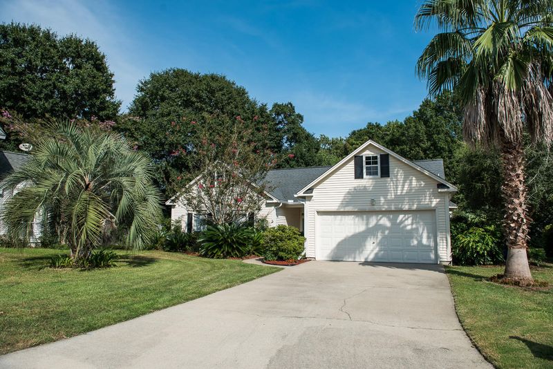1309 Country Ln, Mount Pleasant, SC 29464