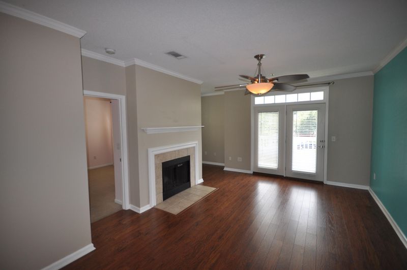 45 Sycamore Ave #327, Charleston, SC 29407