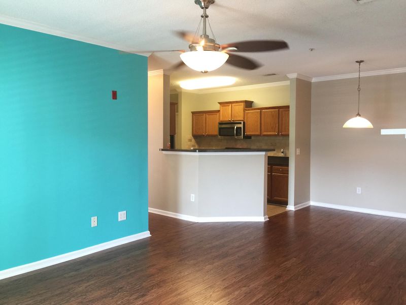 45 Sycamore Ave #327, Charleston, SC 29407