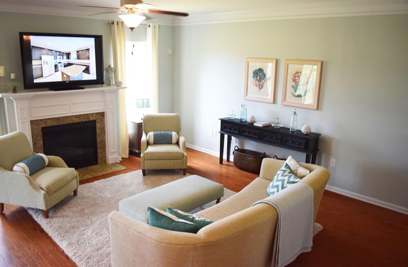 325 Silver Leaf Ln, Moncks Corner, SC 29461