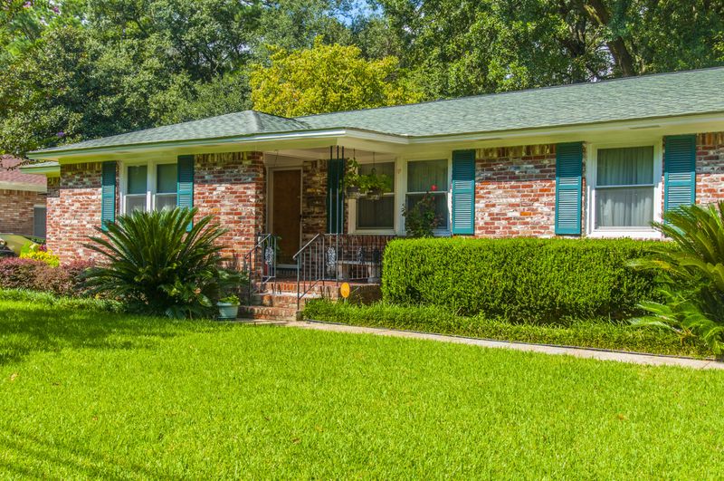 1961 Campion Hall Rd, Charleston, SC 29407