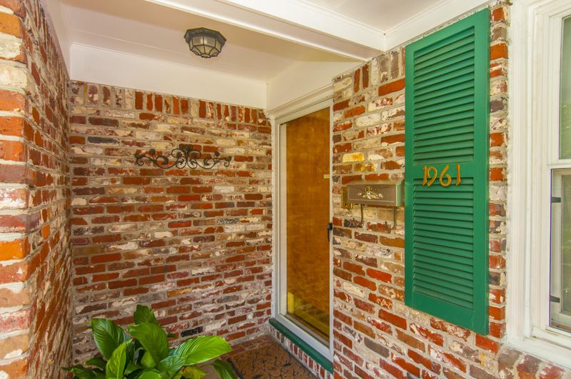 1961 Campion Hall Rd, Charleston, SC 29407