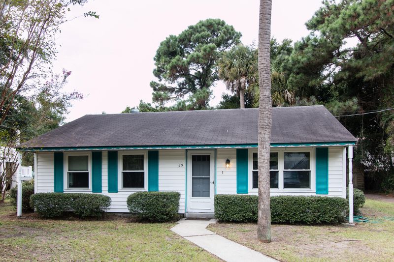 25 21 St Ave, Isle Of Palms, SC 29451