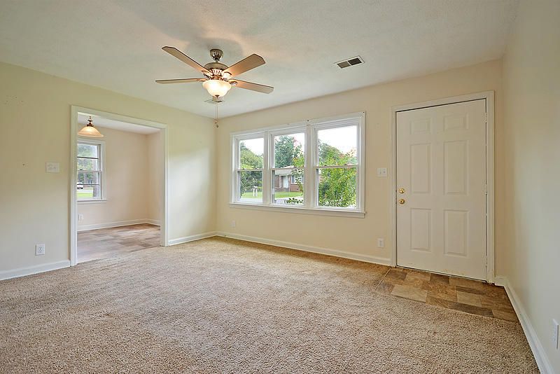 309 Jean Wells Dr, Goose Creek, SC 29445