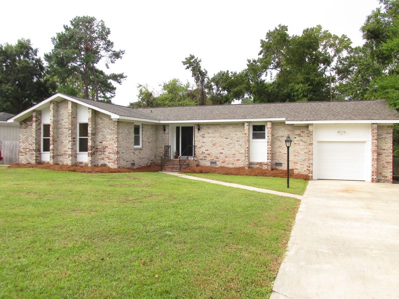 8517 Deerwood, North Charleston, SC 29406