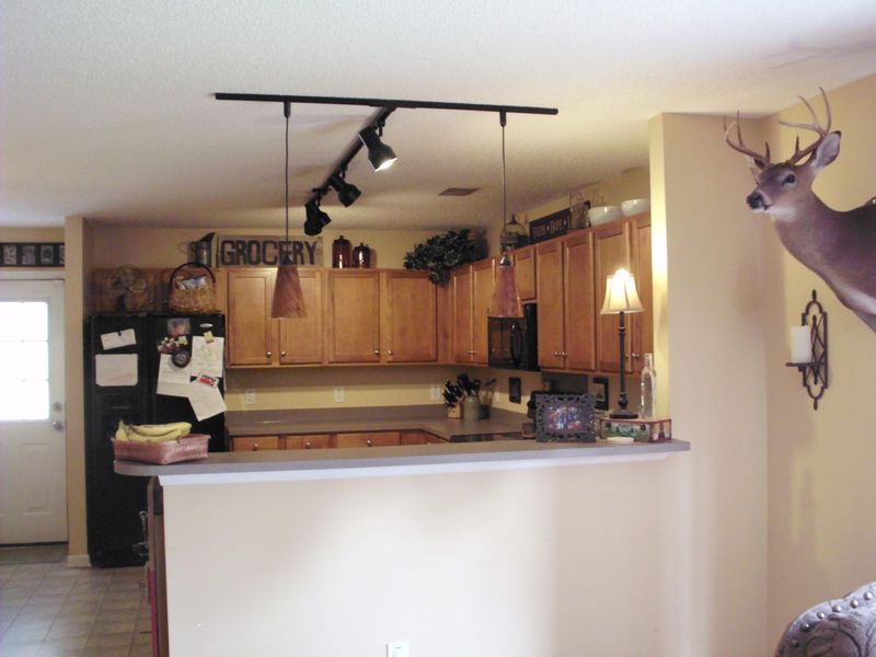102 Avalon Rd, Summerville, SC 29483