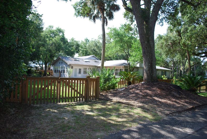 2000 Waterway, Isle Of Palms, SC 29451