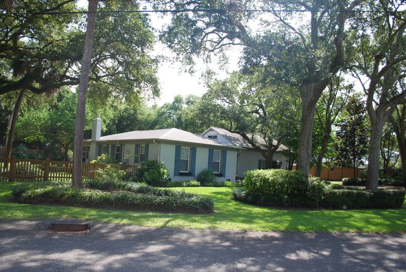 2000 Waterway, Isle Of Palms, SC 29451