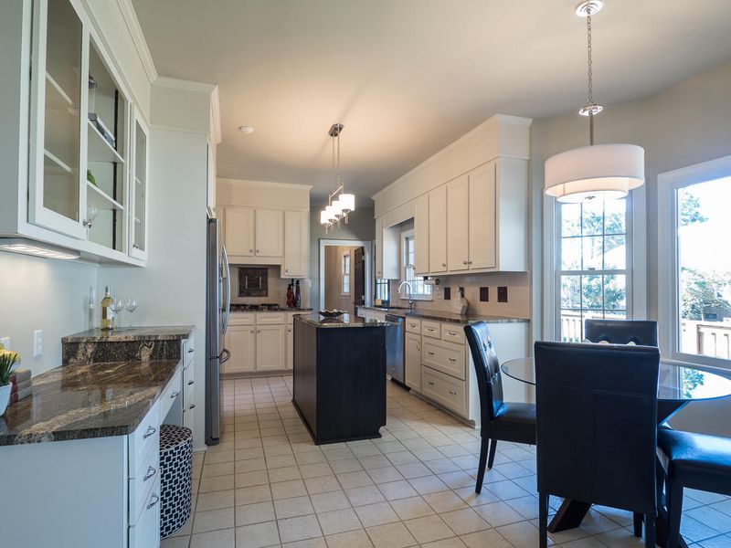 1320 Woodlake Ct, Mount Pleasant, SC 29464
