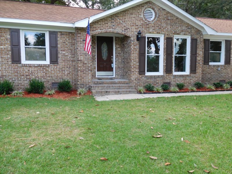 7 Venice Ave, Hanahan, SC 29410
