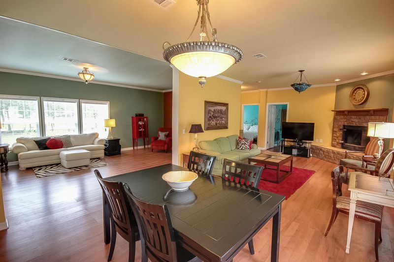 6909 Sand Pine Rd, Ravenel, SC 29470