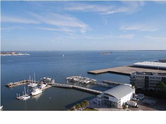 330 Concord St #17b, Charleston, SC 29401