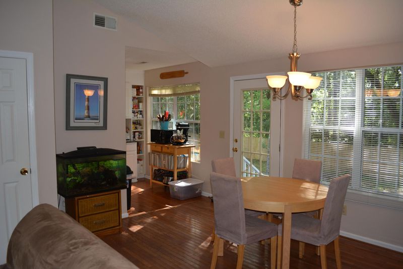 617 Constant Dr, Charleston, SC 29412