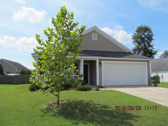 107 Maypop Dr, Goose Creek, SC 29445