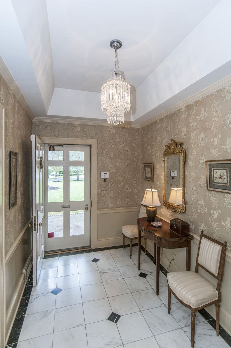 21 Country Club Dr, Charleston, SC 29412