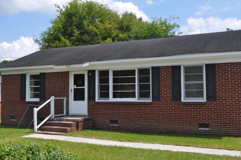 432 Anita Dr, Goose Creek, SC 29445