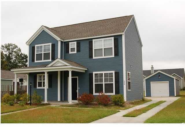 229 Killarney Trl, Moncks Corner, SC 29461