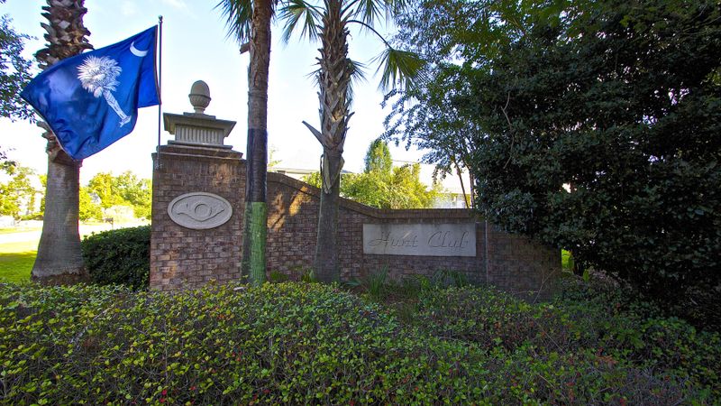1523 Gator Track, Charleston, SC 29414