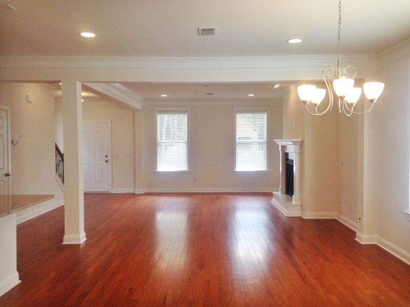 3232 Moonlight Dr, Charleston, SC 29414
