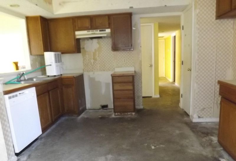106 Ceaton Ct, Goose Creek, SC 29445