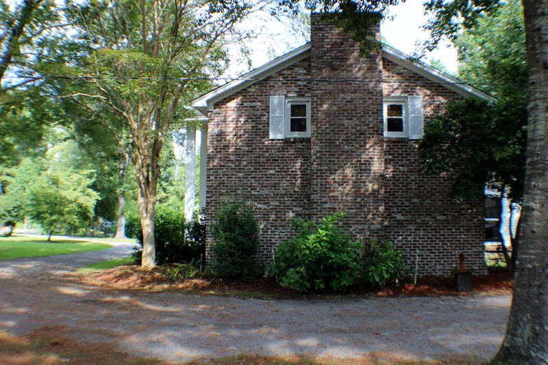 229 Wilson Dr, Summerville, SC 29483