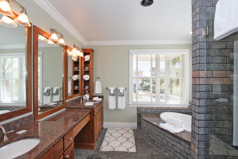 609 Ocean Blvd, Isle Of Palms, SC 29451